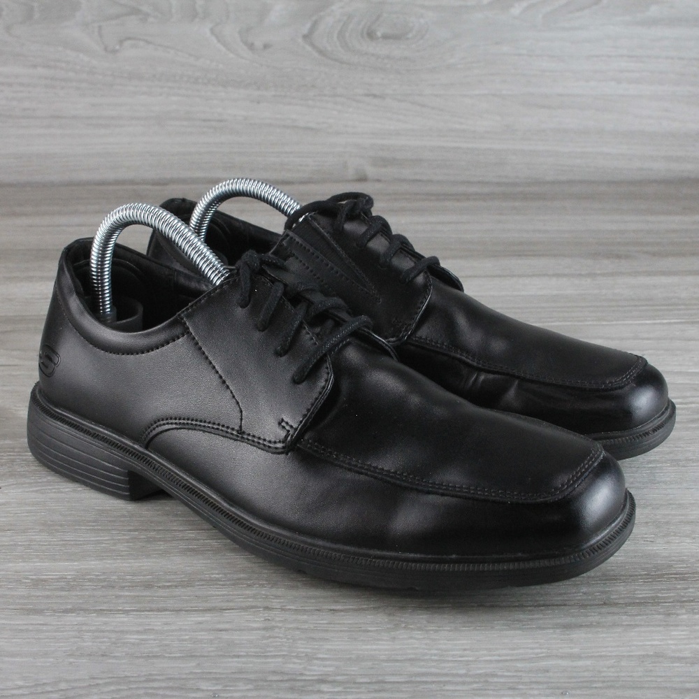 Skechers Caswell Relaxed Fit Dress Shoe